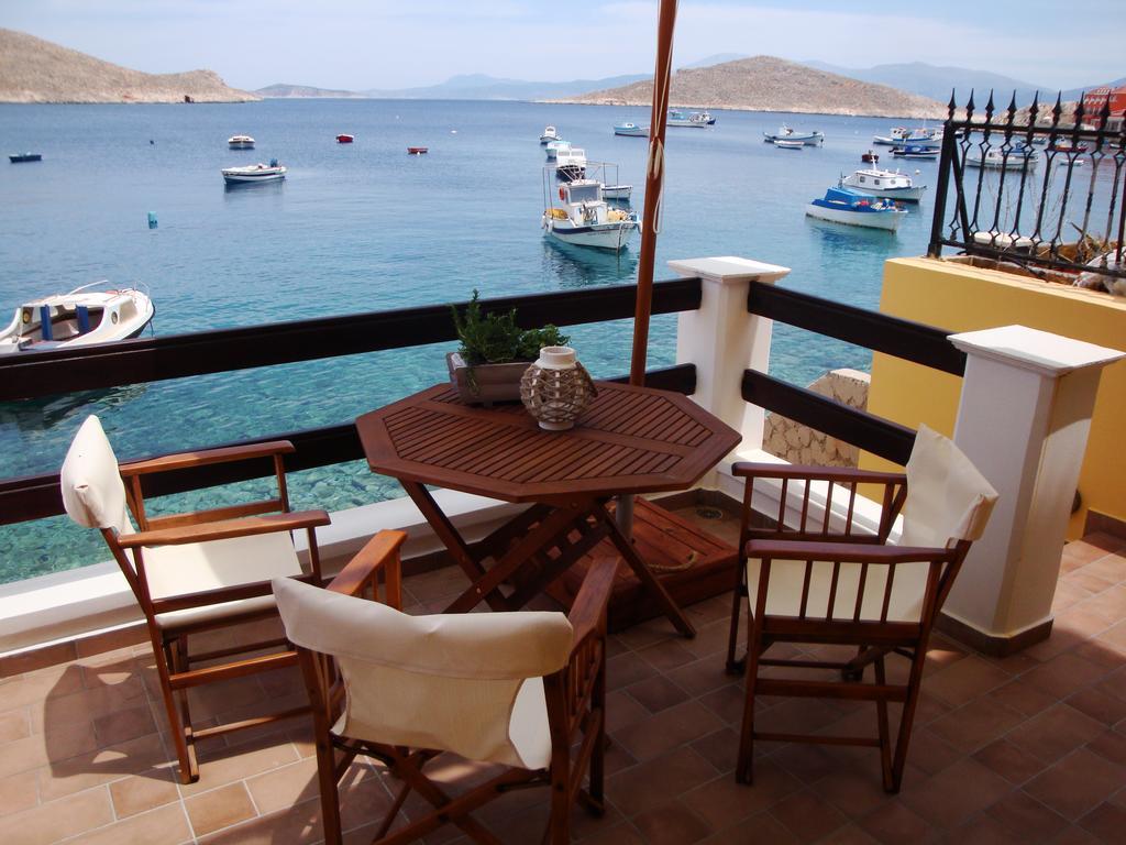 Halkis Muses Villa Екстериор снимка
