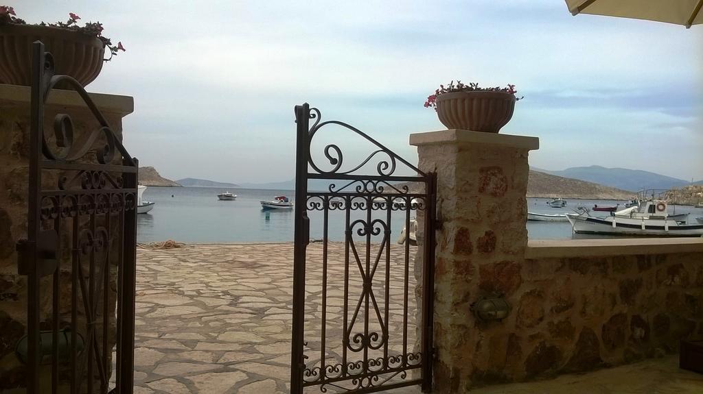 Halkis Muses Villa Екстериор снимка