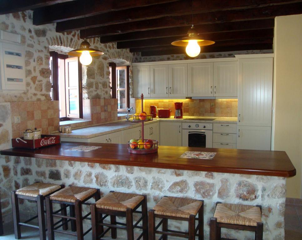 Halkis Muses Villa Екстериор снимка